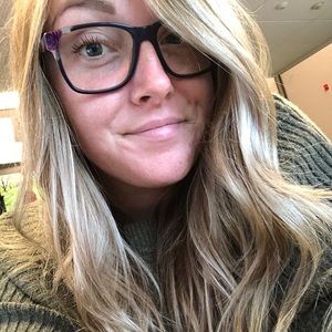 Meet your Posher, Briana